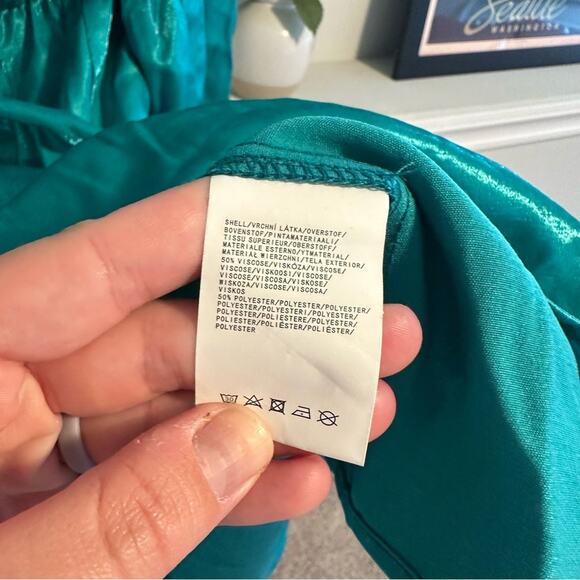 NWT GLAMOROUS Blue Teal Metallic Iridescent Long Sleeve Mini Dress 10 - Picture 11 of 15